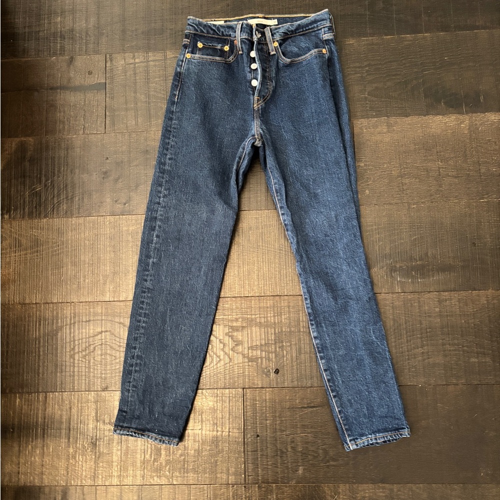 Levi’s wedgie jeans